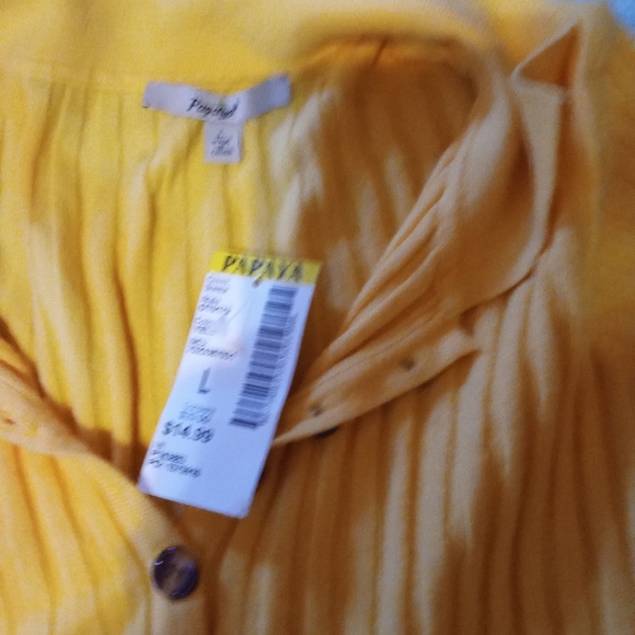 Top - Picture 2 of 3